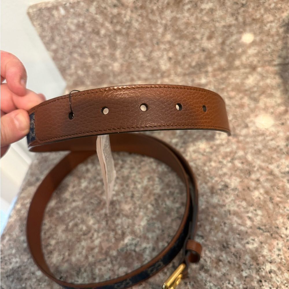 Brand new Gucci belt denim gg logo all over belt size 115 and 120 aval - Picture 5 of 7